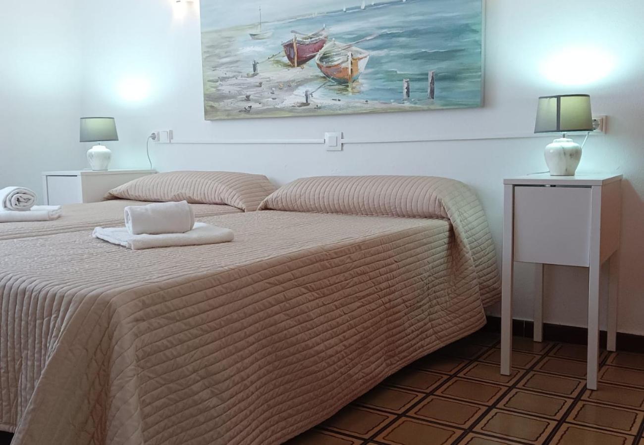 Apartamentos Mhm Кала Ратьяда Экстерьер фото