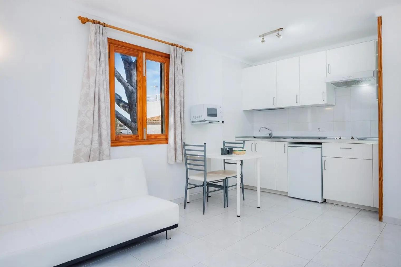 Apartamentos Mhm Кала Ратьяда Экстерьер фото